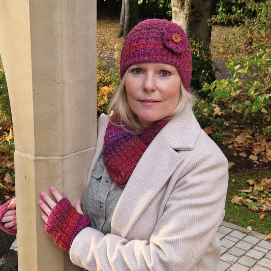 MATCHING SET - hat, neck wrap and fingerless gloves - cerise pink