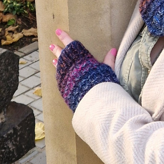Handknit fingerless gloves - navy and cerise