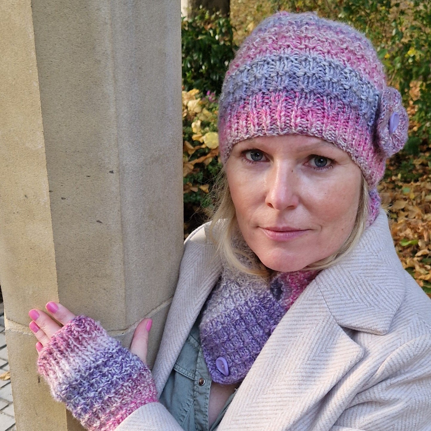 Handknit fingerless gloves - pink and purple