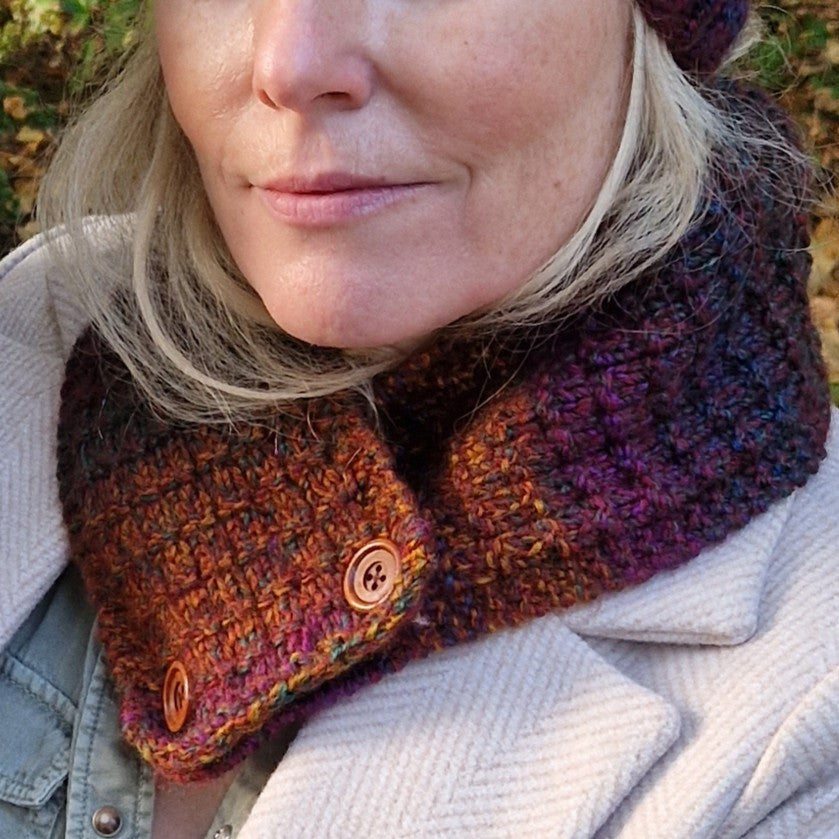 Handknit neck wrap - plum and ginger