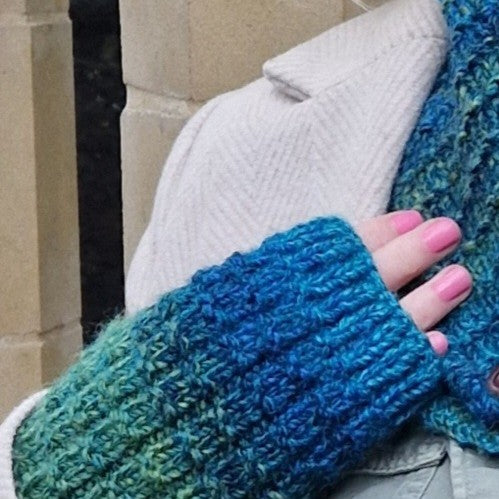Handknit fingerless gloves - teal